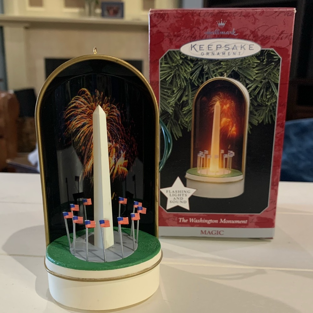 Hallmark Keepsake Ornament “The Washington Monument” Dated 1998 - Vintage